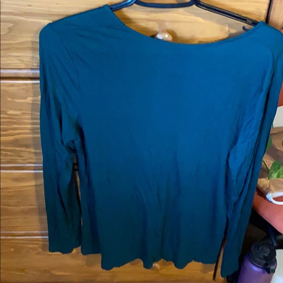 Smart set long sleeve. - Picture 2 of 4